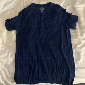 American eagle navy blue t-shirt size XS